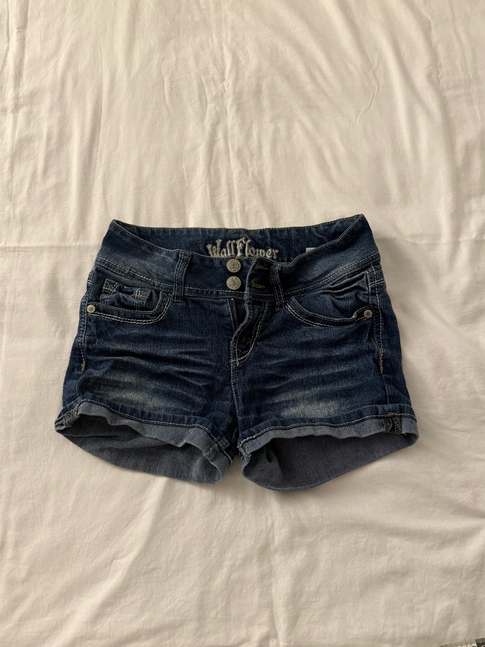 Vintage Y2K Wallflower low rise denim shorts